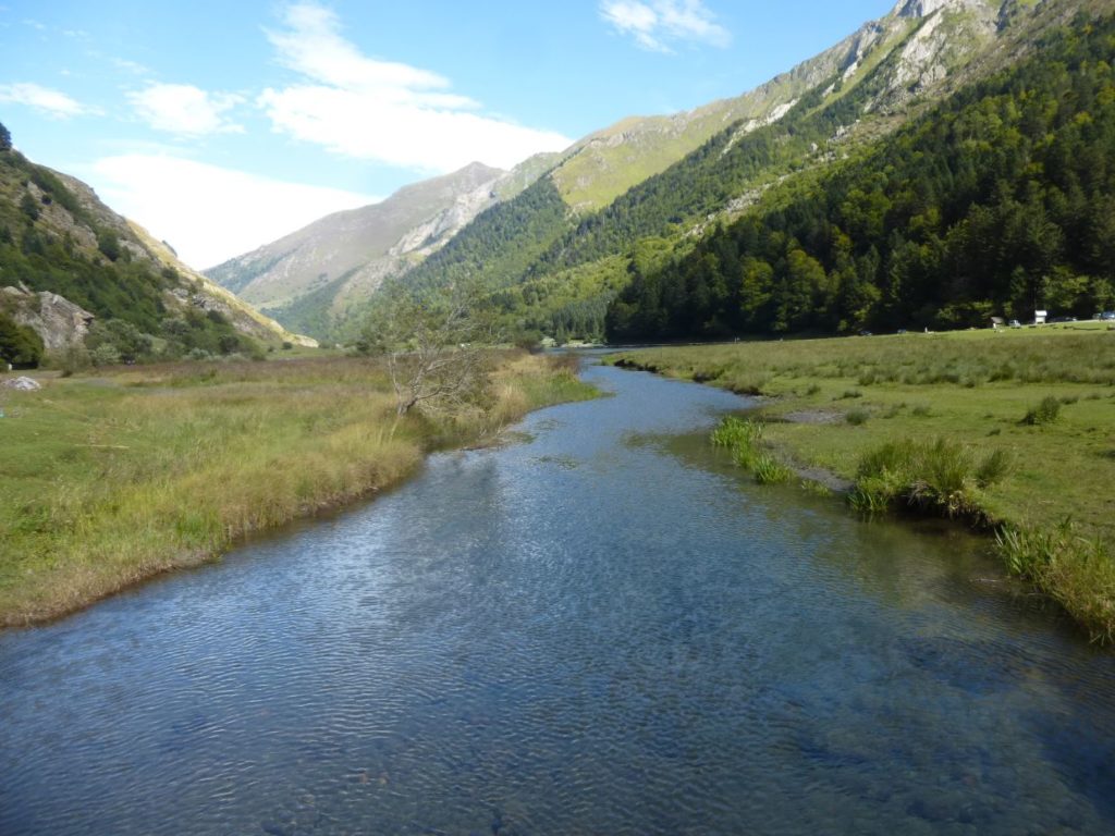 Pyreneeën natuur met water